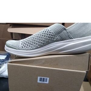 Bzees Women's Charlie Slip-On Stone 7.5M